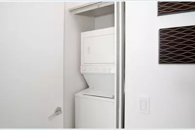 33 W Ontario Street #16D, Chicago, IL 60654 - Photo 2