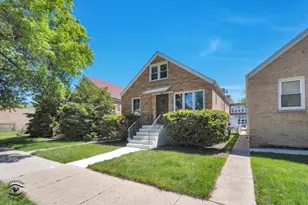 6219 W Montrose Ave, Chicago, IL 60634 - Photo 2