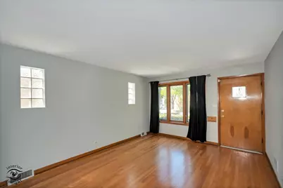 6219 W Montrose Avenue, Chicago, IL 60634 - Photo 4