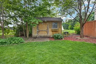 905 Taylor Ln, Leroy, IL 61752 - Photo 32