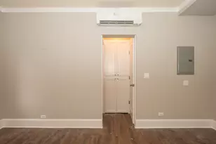 817 W Lakeside Pl, Chicago, IL 60640 - Photo 10