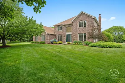 202 Windsor Circle, Saint Charles, IL 60175 - Photo 1