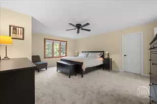202 Windsor Cir, Saint Charles, IL 60175 - Photo 16