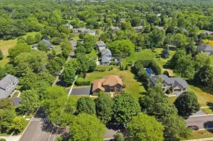 202 Windsor Cir, Saint Charles, IL 60175 - Photo 28