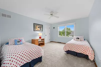 202 Windsor Circle, Saint Charles, IL 60175 - Photo 20