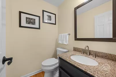 202 Windsor Circle, Saint Charles, IL 60175 - Photo 14
