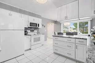 10833 Claridge Ave, Westchester, IL 60154 - Photo 12