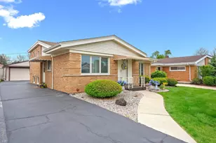 10833 Claridge Ave, Westchester, IL 60154 - Photo 2