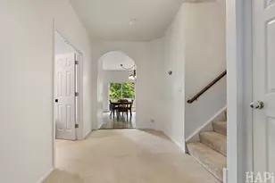 2050 Colchester Ave, Hoffman Estates, IL 60192 - Photo 8