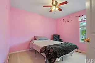 2050 Colchester Ave, Hoffman Estates, IL 60192 - Photo 14
