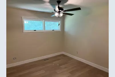 305 N Second Street, Saint John, IL 61873 - Photo 6