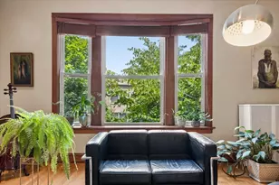 521 W Surf St, Chicago, IL 60657 - Photo 4