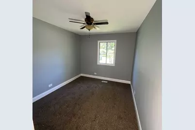 3915 Greenbay Drive, Hanover Park, IL 60133 - Photo 16