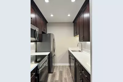 938 North Boulevard #402, Oak Park, IL 60301 - Photo 4