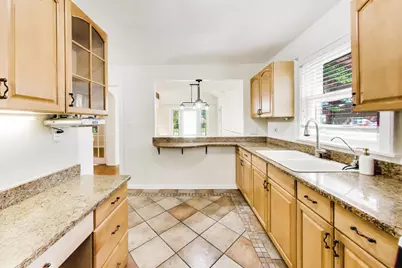 5100 N Mobile Avenue, Chicago, IL 60630 - Photo 6