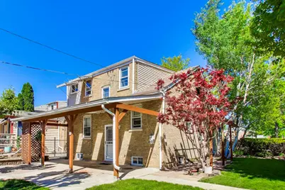 5100 N Mobile Avenue, Chicago, IL 60630 - Photo 2