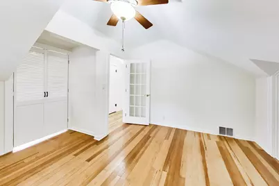 5100 N Mobile Avenue, Chicago, IL 60630 - Photo 10
