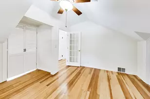 5100 N Mobile Ave, Chicago, IL 60630 - Photo 10