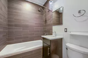 925 N Larrabee St, Chicago, IL 60610 - Photo 6