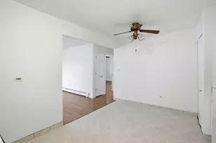 7413 Brookdale Dr, Darien, IL 60561 - Photo 6