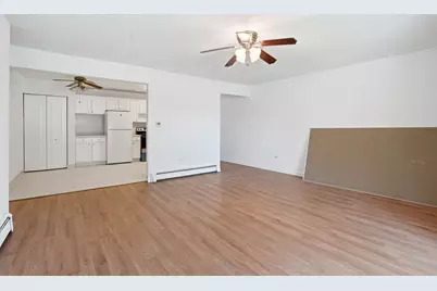 7413 Brookdale Drive #212, Darien, IL 60561 - Photo 4