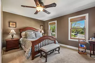 588 Kingston Ct, Roselle, IL 60172 - Photo 20