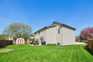 588 Kingston Ct, Roselle, IL 60172 - Photo 30
