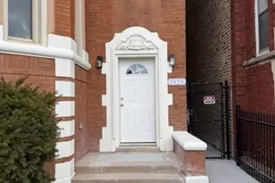 7825 S Wood St, Chicago, IL 60620 - Photo 2