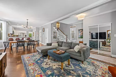 3335 W Berteau Avenue, Chicago, IL 60618 - Photo 4
