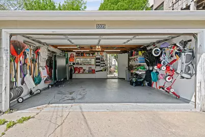 3335 W Berteau Avenue, Chicago, IL 60618 - Photo 26