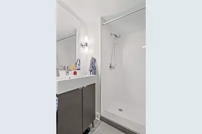 3335 W Berteau Avenue, Chicago, IL 60618 - Photo 20