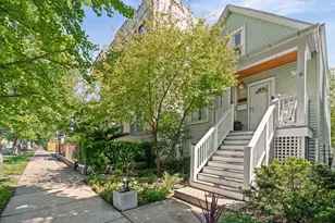 3335 W Berteau Ave, Chicago, IL 60618 - Photo 1