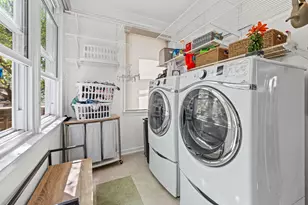 3335 W Berteau Ave, Chicago, IL 60618 - Photo 22