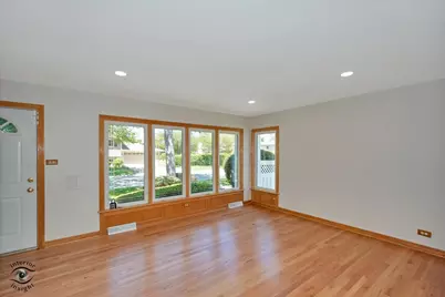 1005 E Park Street, Arlington Heights, IL 60005 - Photo 6