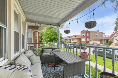 4915 W Winnemac Avenue, Chicago, IL 60630 - Photo 4