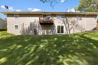 9825 Debbie Lane, Machesney Park, IL 61115 - Photo 22
