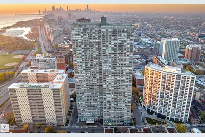 655 W Irving Park Road #5305, Chicago, IL 60613 - Photo 2