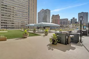 655 W Irving Park Rd, Chicago, IL 60613 - Photo 6