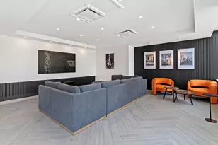 655 W Irving Park Rd, Chicago, IL 60613 - Photo 14