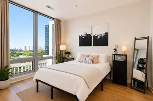 500 W Superior St, Chicago, IL 60654 - Photo 8