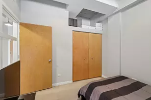 3260 N Clark St, Chicago, IL 60657 - Photo 14