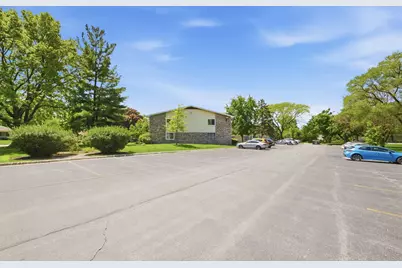 2630 Mitchell Drive #4, Woodridge, IL 60517 - Photo 16