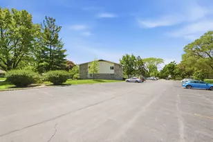 2630 Mitchell Dr, Woodridge, IL 60517 - Photo 16