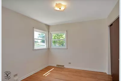 5532 Oak Center Drive, Oak Lawn, IL 60453 - Photo 16