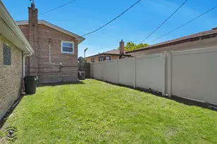 5532 Oak Center Dr, Oak Lawn, IL 60453 - Photo 24