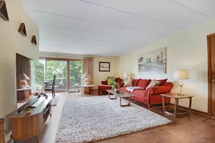 15265 Catalina Dr, Orland Park, IL 60462 - Photo 2