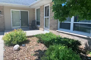 804 Grant St, Harvard, IL 60033 - Photo 2