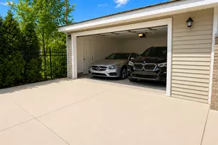 7942 W Addison St, Chicago, IL 60634 - Photo 16