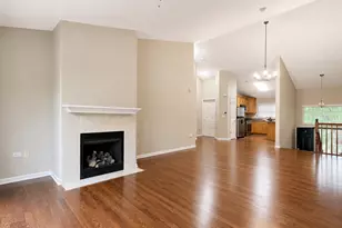 3159 Saganashkee Ln, Naperville, IL 60564 - Photo 4