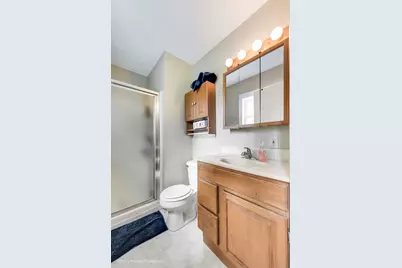 240 Park Crest Drive, Freeport, IL 61032 - Photo 8